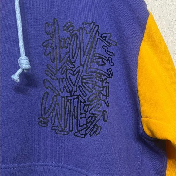 Adidas Original Graphic Cropped Hoodie - Picture 4 of 13